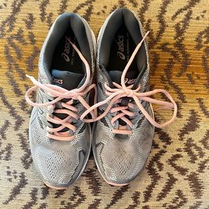 ASICS women's running shoes ~ size 9 ~ GEL-NIMBUS 20